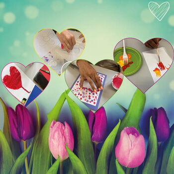 Herzförmige Ausschnitte zeigen kreative Muttertagsbasteleien über einem Hintergrund aus blühenden Tulpen.